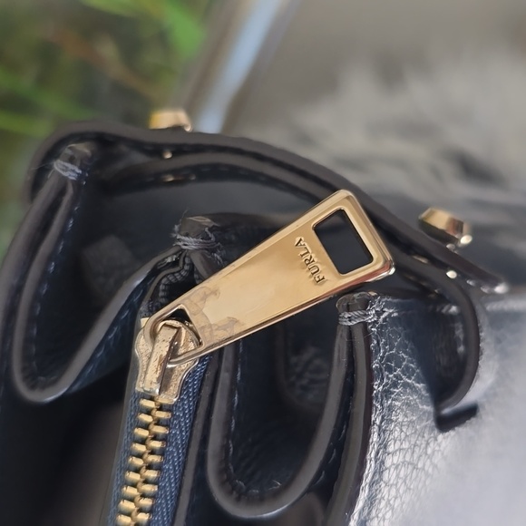 Furla Leather Shoulder Tote Dusty Blue Black Gold Logo 14x10 Excellent - Picture 9 of 13